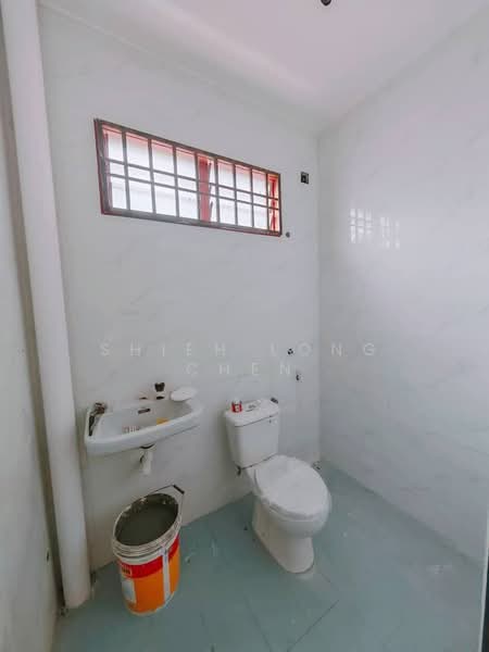 2-storey Terraced House for Sale in Bandar Indahpura (Kulai) - Shieh Long Chen - Bathroom - PropertyGuru.com.my