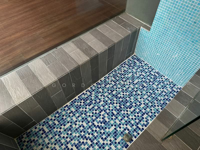 Servis Apartment untuk Disewa di Verve Suites - Gordon Goh - Bathroom - PropertyGuru.com.my