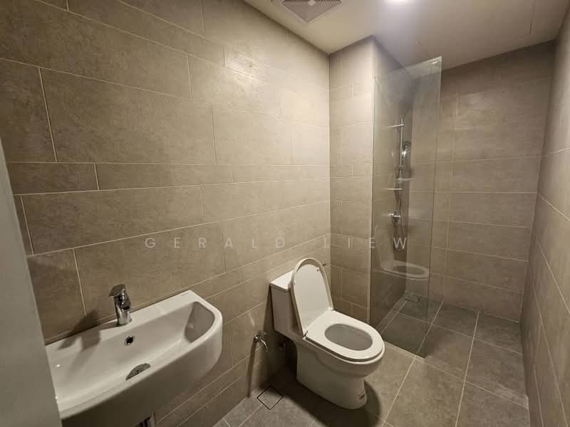 Service Residence for Sale at 8th & Stellar - Gerald Liew - Bathroom - PropertyGuru.com.my