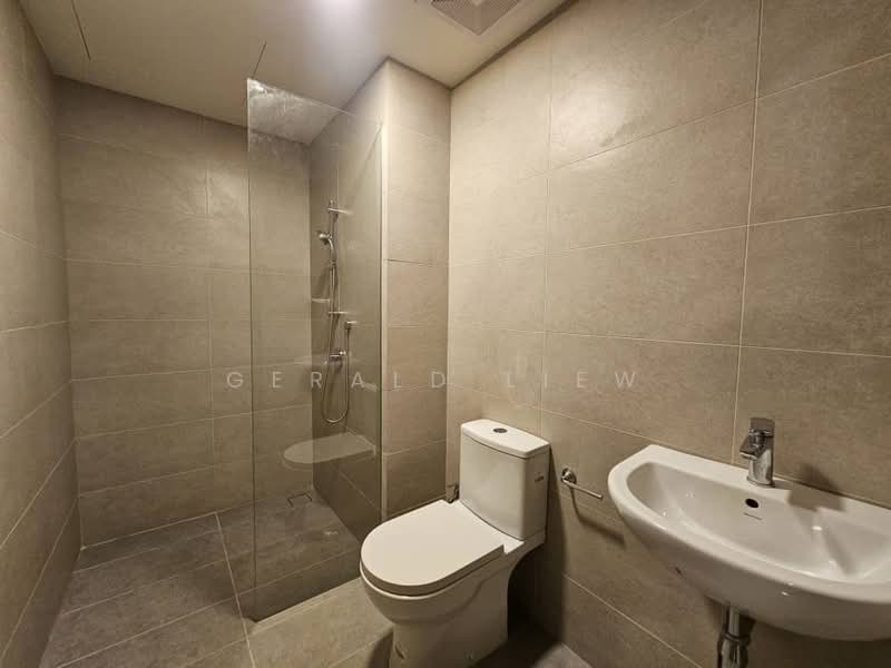 Service Residence for Sale at 8th & Stellar - Gerald Liew - Bathroom - PropertyGuru.com.my