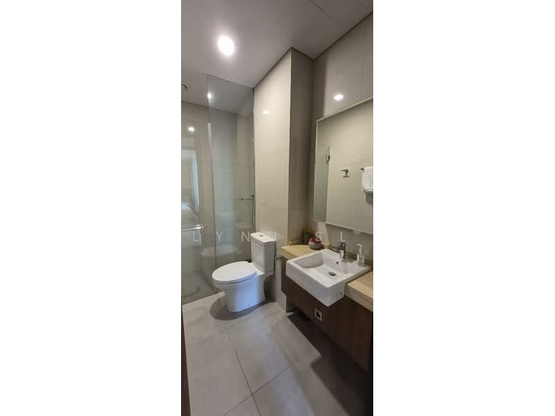 Service Residence for Sale at Puteri Cove Residences - Lynn SL - Bathroom - PropertyGuru.com.my