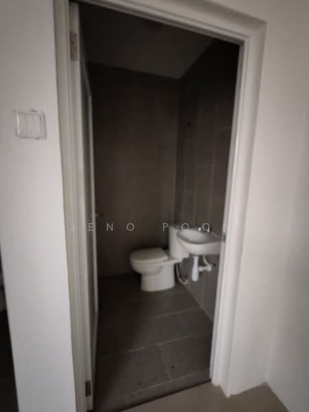 Kedai / Pejabat untuk Disewa di Taman Desa (Kuala Lumpur) - Jeno Poon - Bathroom - PropertyGuru.com.my