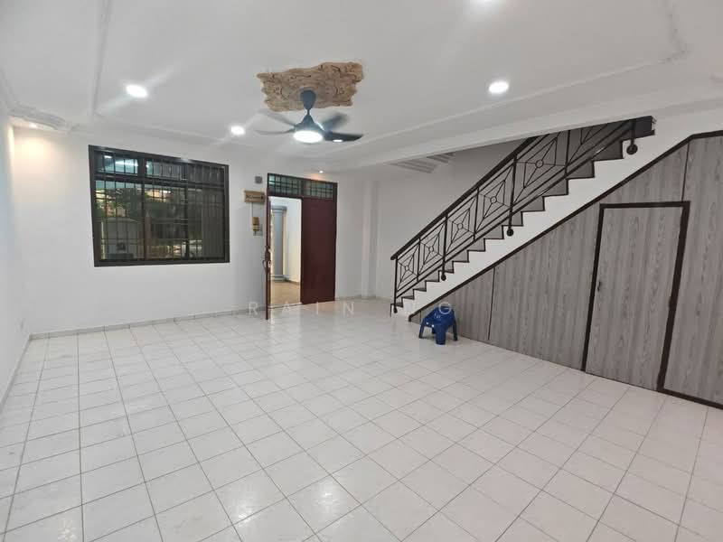 2-storey Terraced House for Rent in Bukit Indah (Iskandar Puteri (Nusajaya)) - Rain Ng - Living Room - PropertyGuru.com.my