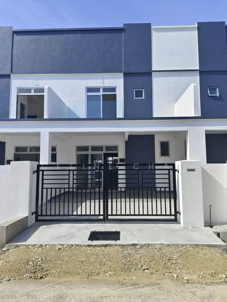2-storey Terraced House for Sale in Taman Mengkibol (Kluang) - Celine Chai - Exterior - PropertyGuru.com.my