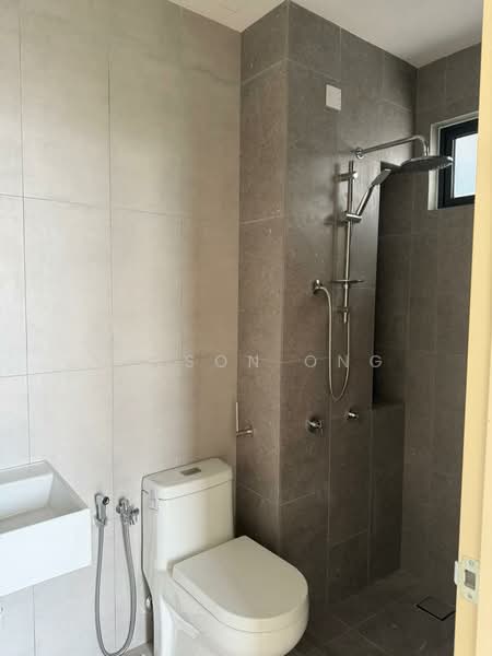 Servis Apartment untuk Dijual di The Harmony - Wilson Ong - Bathroom - PropertyGuru.com.my