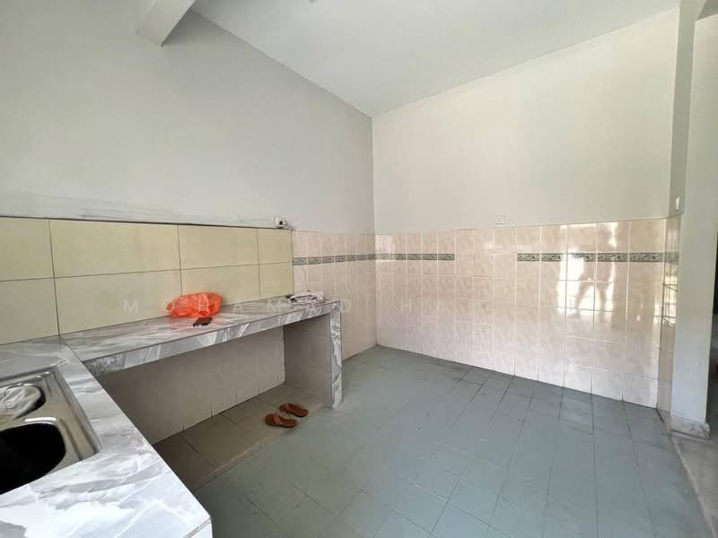 2-storey Terraced House for Sale in Puncak Alam (Selangor) - Mohamad Hanafi - Kitchen - PropertyGuru.com.my
