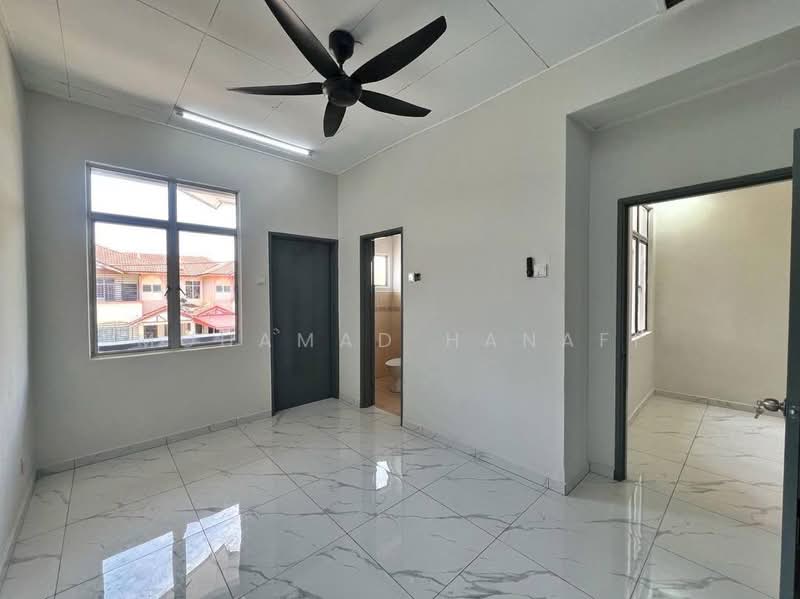 2-storey Terraced House for Sale in Puncak Alam (Selangor) - Mohamad Hanafi - Interior - PropertyGuru.com.my