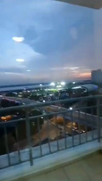 Pangsapuri untuk Disewa di Sri Samudera Apartment (Seaview Residence Suites) - Jensen Goh - View - PropertyGuru.com.my