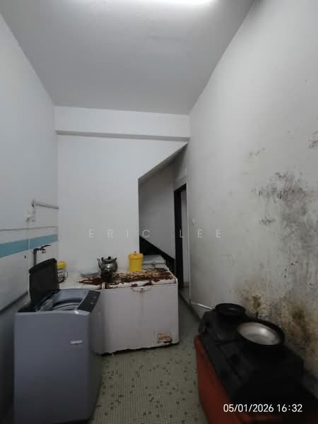 2-storey Terraced House for Sale in Taman Sentosa (Johor Bahru) - Eric Lee - Kitchen - PropertyGuru.com.my