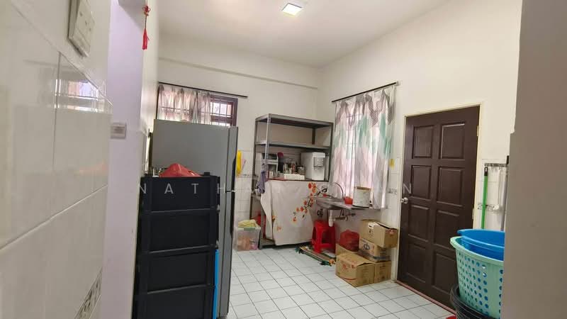 Rumah Teres 2 Tingkat untuk Dijual di Bandar Seri Alam (Masai) - Nathan Chan - Kitchen - PropertyGuru.com.my