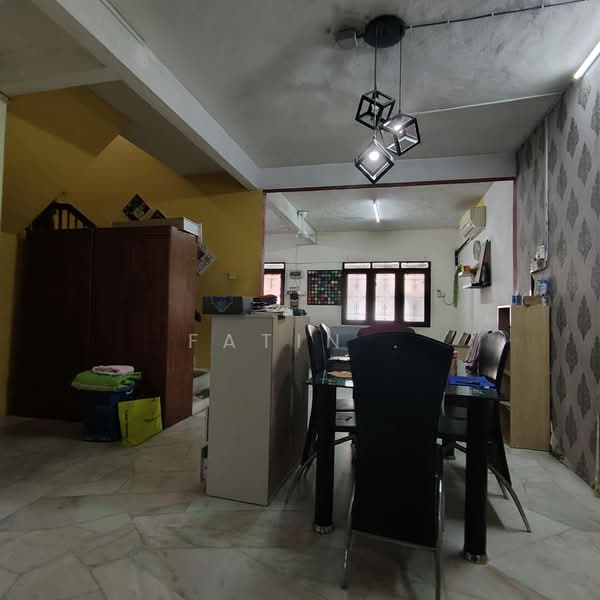 2-storey Terraced House for Sale in Taman Bertuah (Ipoh) - Fatin . - Dining Room - PropertyGuru.com.my