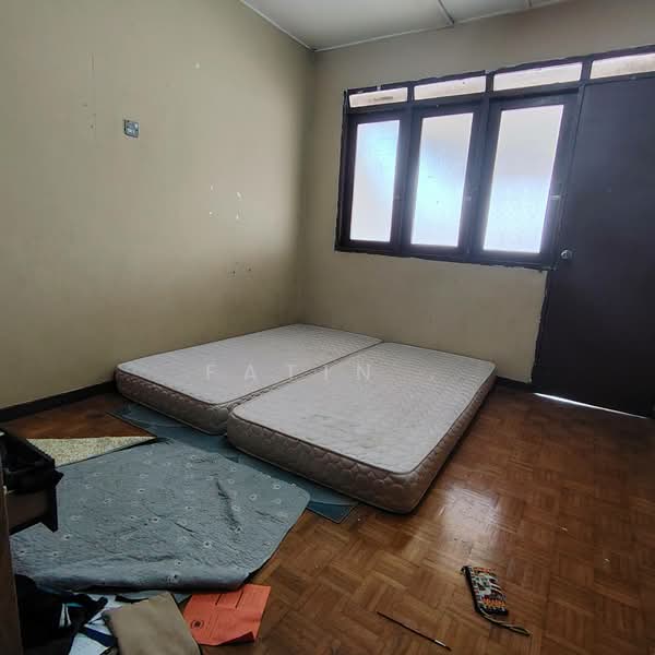 2-storey Terraced House for Sale in Taman Bertuah (Ipoh) - Fatin . - Bedroom - PropertyGuru.com.my