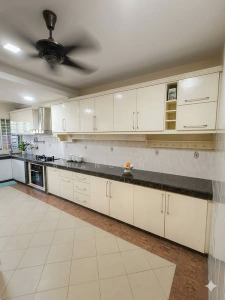 Rumah Teres 2 Tingkat untuk Dijual di Ara Damansara (Petaling Jaya) - Brandon . - Kitchen - PropertyGuru.com.my