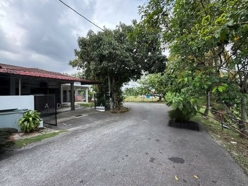Rumah Teres 1 Tingkat untuk Dijual di Ampangan (Negeri Sembilan) - Adliyana Hasan - Exterior - PropertyGuru.com.my