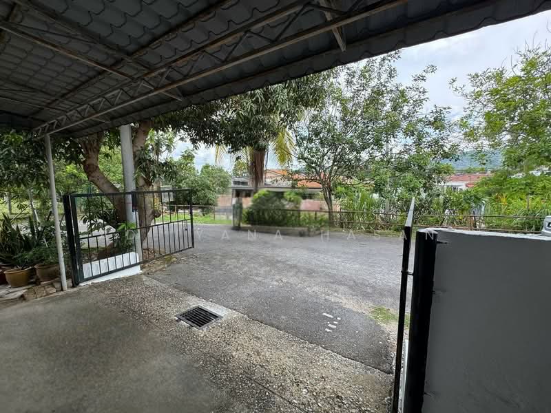 Rumah Teres 1 Tingkat untuk Dijual di Ampangan (Negeri Sembilan) - Adliyana Hasan - Exterior - PropertyGuru.com.my