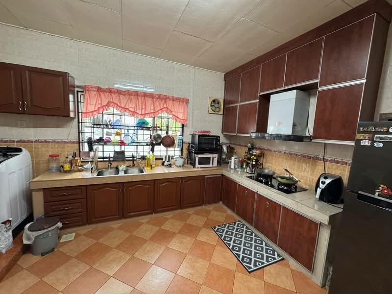 Rumah Teres 1 Tingkat untuk Dijual di Ampangan (Negeri Sembilan) - Adliyana Hasan - Kitchen - PropertyGuru.com.my