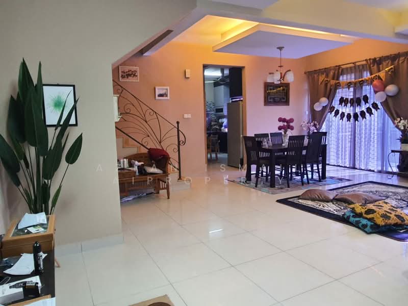 Rumah Teres 2 Tingkat untuk Dijual di Bandar Dato Onn (Tebrau) - Azlan Ismail aiproperty - Dining Room - PropertyGuru.com.my
