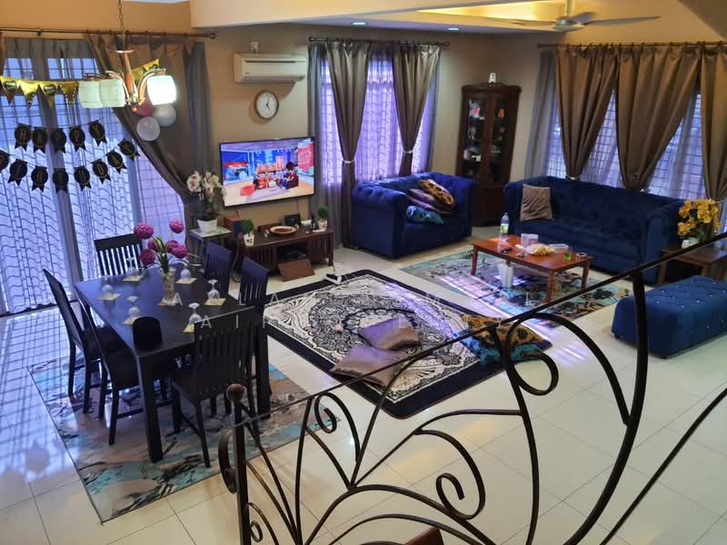 Rumah Teres 2 Tingkat untuk Dijual di Bandar Dato Onn (Tebrau) - Azlan Ismail aiproperty - Living Room - PropertyGuru.com.my