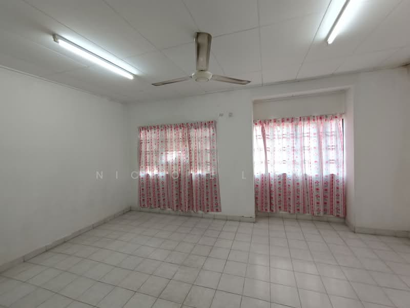 2-storey Terraced House for Sale in Saujana Impian (Kajang) - Nichole Liew - Living Room - PropertyGuru.com.my