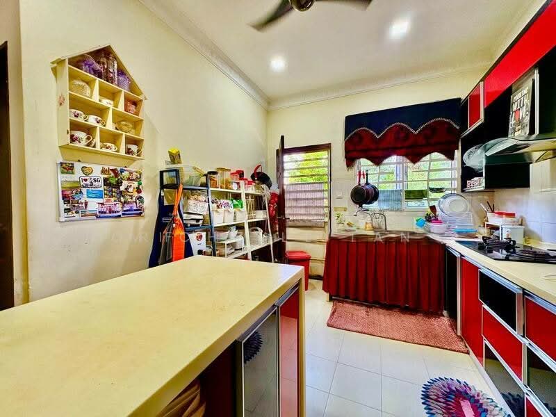 Rumah Teres 2 Tingkat untuk Dijual di Taman Idaman Murni (Labu) - Michelle Tan - Kitchen - PropertyGuru.com.my