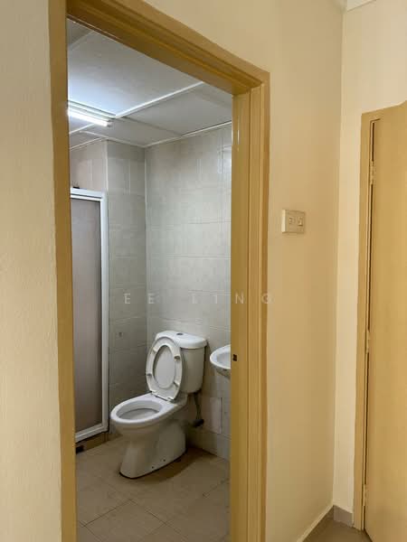 Kondominium untuk Dijual di Green Avenue Condominium - EE Ling - Bathroom - PropertyGuru.com.my