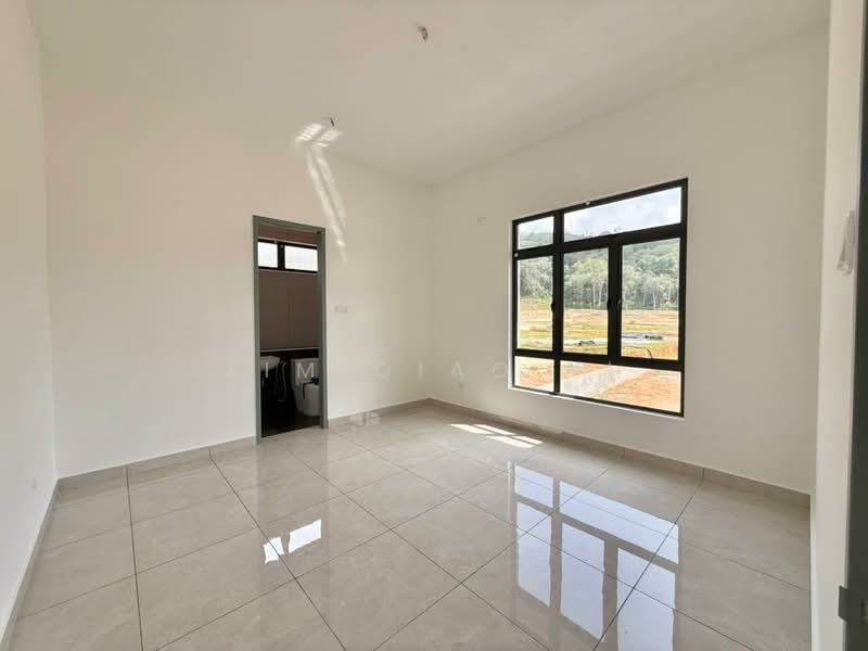 Rumah Berkembar untuk Dijual di Taman Bukit Indah (Batu Pahat) - Lim Qiao Yi - Interior - PropertyGuru.com.my