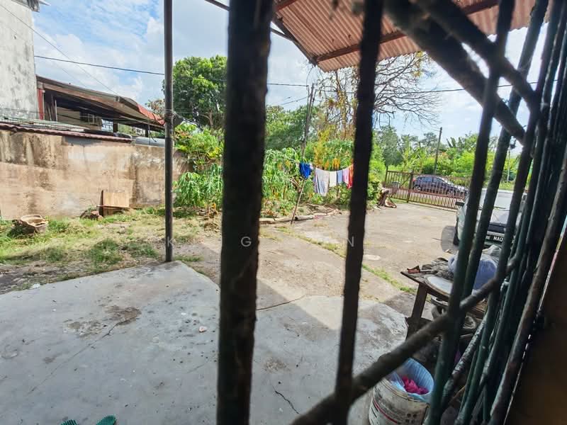 Rumah Teres 1 Tingkat untuk Dijual di Taman Seri Krubong (Krubong) - King Song - Exterior - PropertyGuru.com.my