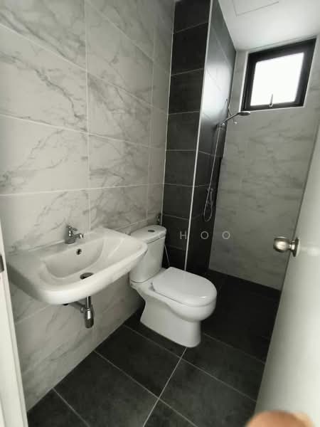 Kondominium untuk Disewa di Eco Bloom - May Choo - Bathroom - PropertyGuru.com.my