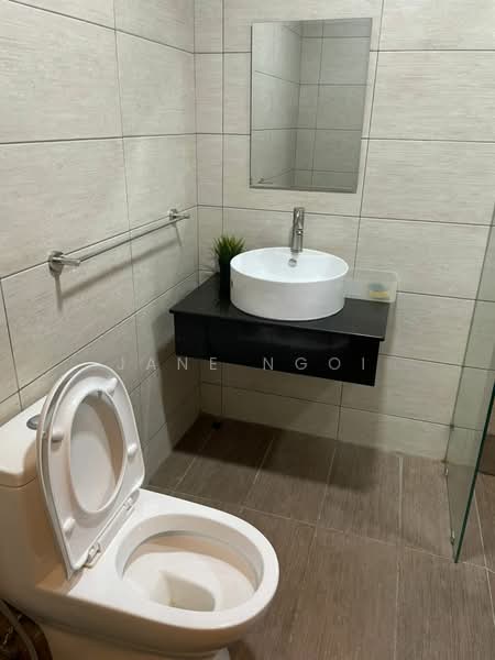 Service Residence for Rent at Molek Regency - Jane Ngoi - Bathroom - PropertyGuru.com.my