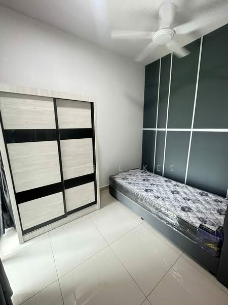 Service Residence for Sale at D'Lagoon - Darryl Kee - Bedroom - PropertyGuru.com.my