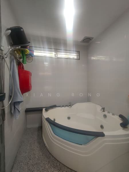 Rumah Teres 2 Tingkat untuk Dijual di Ampang Saujana (Ampang) - Xiang Rong - Bathroom - PropertyGuru.com.my