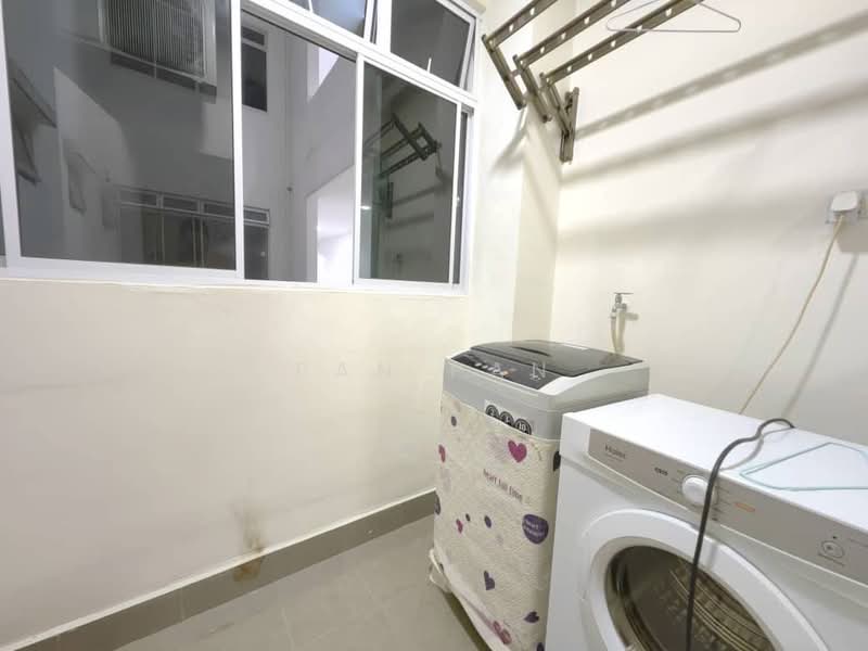 Servis Apartment untuk Disewa di Meridin Bayvue @ Sierra Perdana - Pan Pan - PropertyGuru.com.my