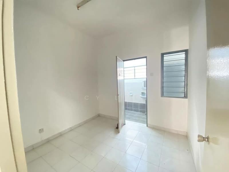 2.5-storey Terraced House for Sale in Taman Pengkalan Barat Mewah (Ipoh) - CY Lee - Bedroom - PropertyGuru.com.my