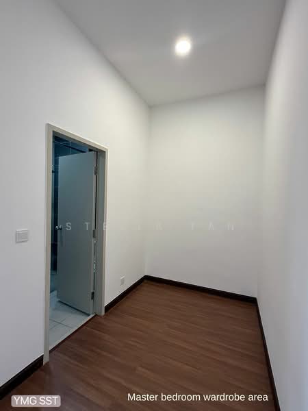 2-storey Terraced House for Rent in Shah Alam (Selangor) - Stella Tan - Master Bedroom - PropertyGuru.com.my