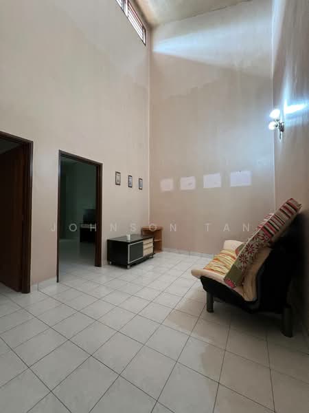 Rumah Teres 2 Tingkat untuk Dijual di Bandar Putra (Kulai) - Johnson Tan - Living Room - PropertyGuru.com.my
