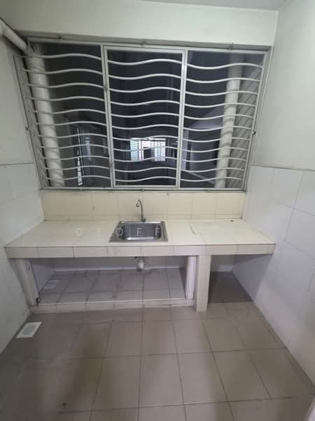 Condominium for Sale at Seri Puteri - Geoff Lim - Kitchen - PropertyGuru.com.my