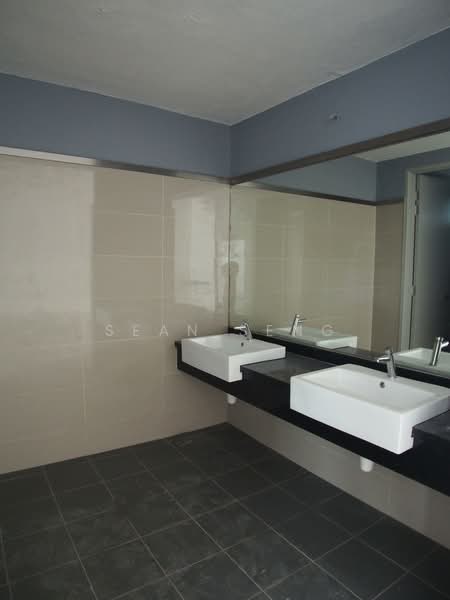 Kedai / Pejabat untuk Dijual di Saujana (Selangor) - Sean Seng - Bathroom - PropertyGuru.com.my