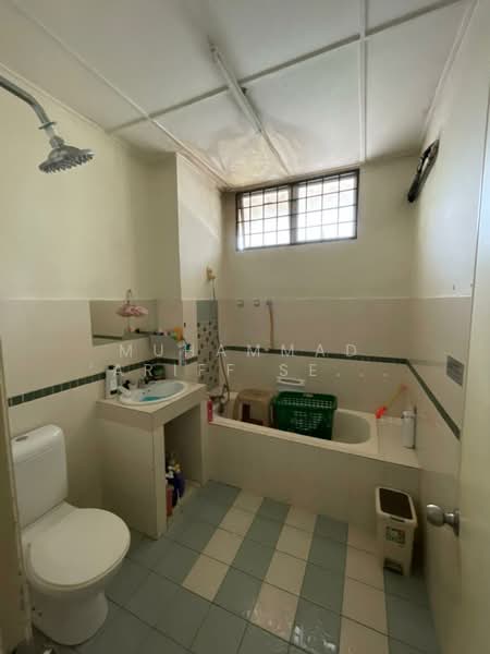 2-storey Terraced House for Sale in Bandar Seri Putra (Bangi) - Muhammad ‘Ariff Selamat - Bathroom - PropertyGuru.com.my