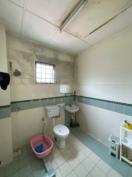 2-storey Terraced House for Sale in Bandar Seri Putra (Bangi) - Muhammad ‘Ariff Selamat - Bathroom - PropertyGuru.com.my