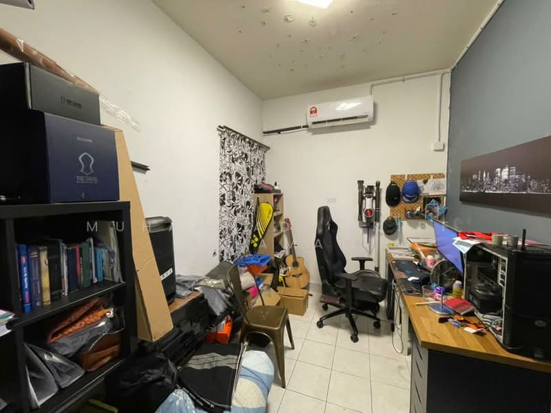 2-storey Terraced House for Sale in Bandar Seri Putra (Bangi) - Muhammad ‘Ariff Selamat - Study - PropertyGuru.com.my