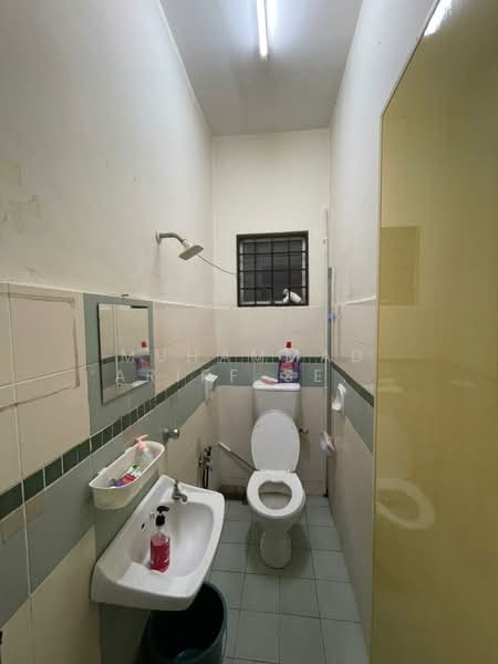 2-storey Terraced House for Sale in Bandar Seri Putra (Bangi) - Muhammad ‘Ariff Selamat - Bathroom - PropertyGuru.com.my