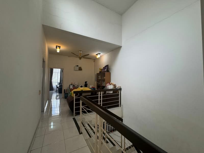 Rumah Teres 2 Tingkat untuk Dijual di Setia Tropika (Johor Bahru) - Kok Hui - Corridor - PropertyGuru.com.my