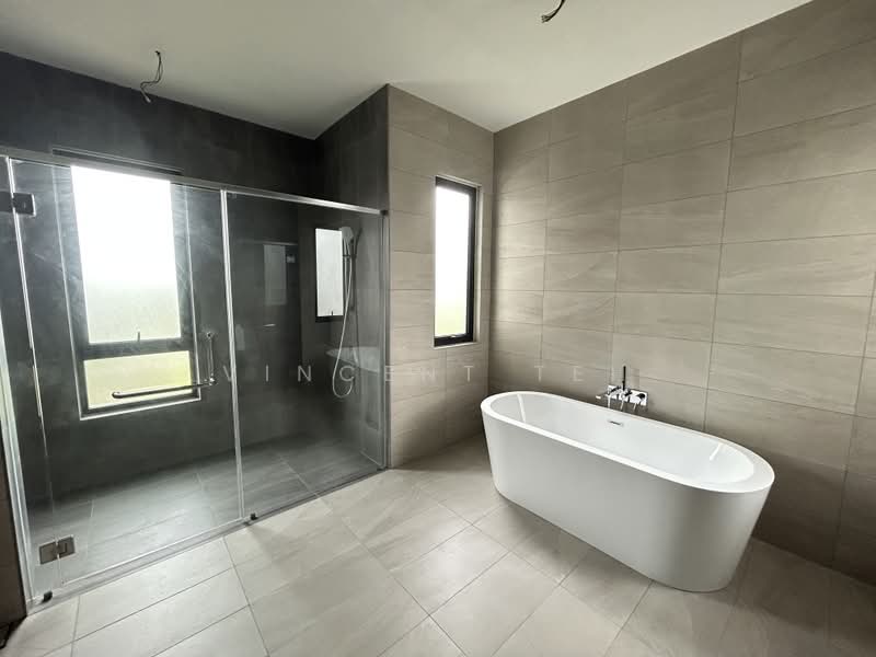 Bungalow for Sale in Telok Panglima Garang (Selangor) - Vincent Teh - Bathroom - PropertyGuru.com.my