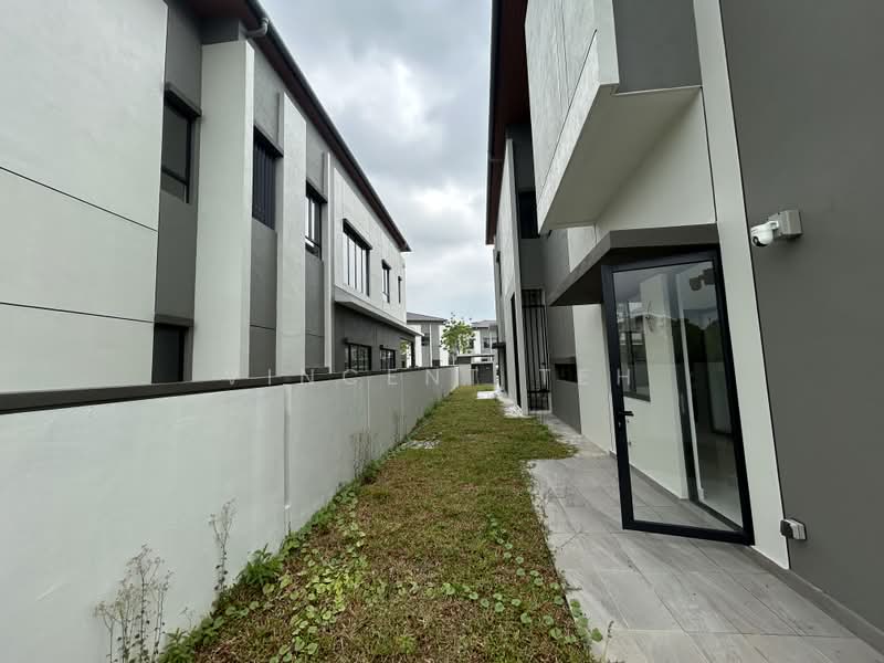 Bungalow for Sale in Telok Panglima Garang (Selangor) - Vincent Teh - Exterior - PropertyGuru.com.my