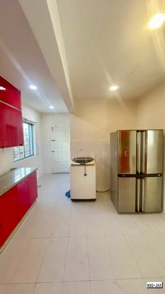 2-storey Terraced House for Rent in Kota Kemuning (Shah Alam) - Stephanie Quek - Kitchen - PropertyGuru.com.my