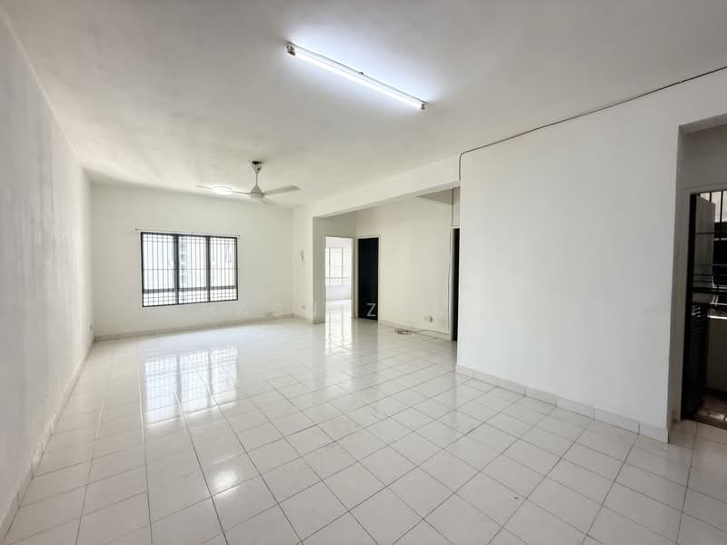 Condominium for Sale at Park View Tower - Hasnizam . - Living Room - PropertyGuru.com.my
