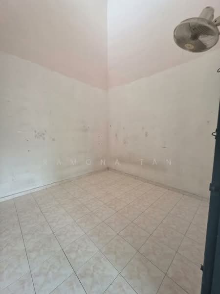 Rumah Teres 1 Tingkat untuk Dijual di Taman Debunga (Merlimau) - Ramona Tan - PropertyGuru.com.my