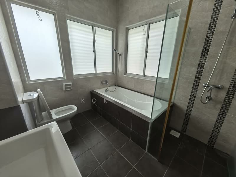 Semi-Detached House for Sale in Taman Ponderosa (Johor Bahru) - Kok Hui - Bathroom - PropertyGuru.com.my