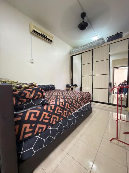 Pangsapuri untuk Dijual di Villa Bestari Apartment - Nikko Soh - Bedroom - PropertyGuru.com.my