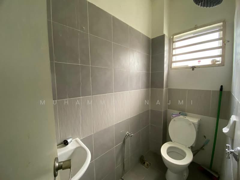 2-storey Terraced House for Sale in Bandar Baru Kerteh (Kerteh) - Muhammad Najmi - Bathroom - PropertyGuru.com.my